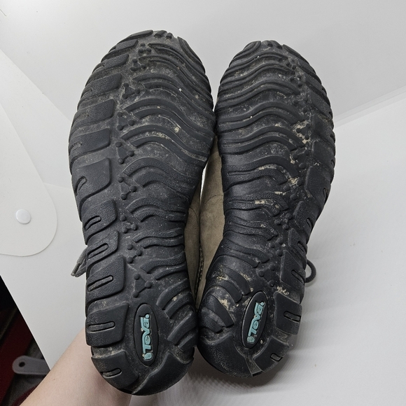 Teva Moki embroidered nubuck mocassins brown size 8 - Picture 6 of 10